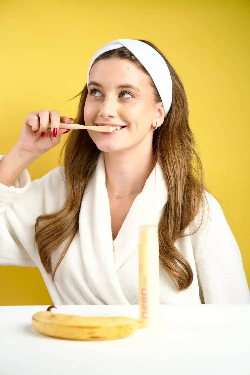 pasta de dinti neen daily banana bliss pentru albire reala si protectia smaltului formulata de medic stomatolog