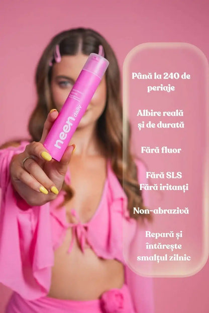 model prezentand pasta de dinti neen daily watermelon wonder cu aroma de pepene pentru o experienta racoritoare de periaj