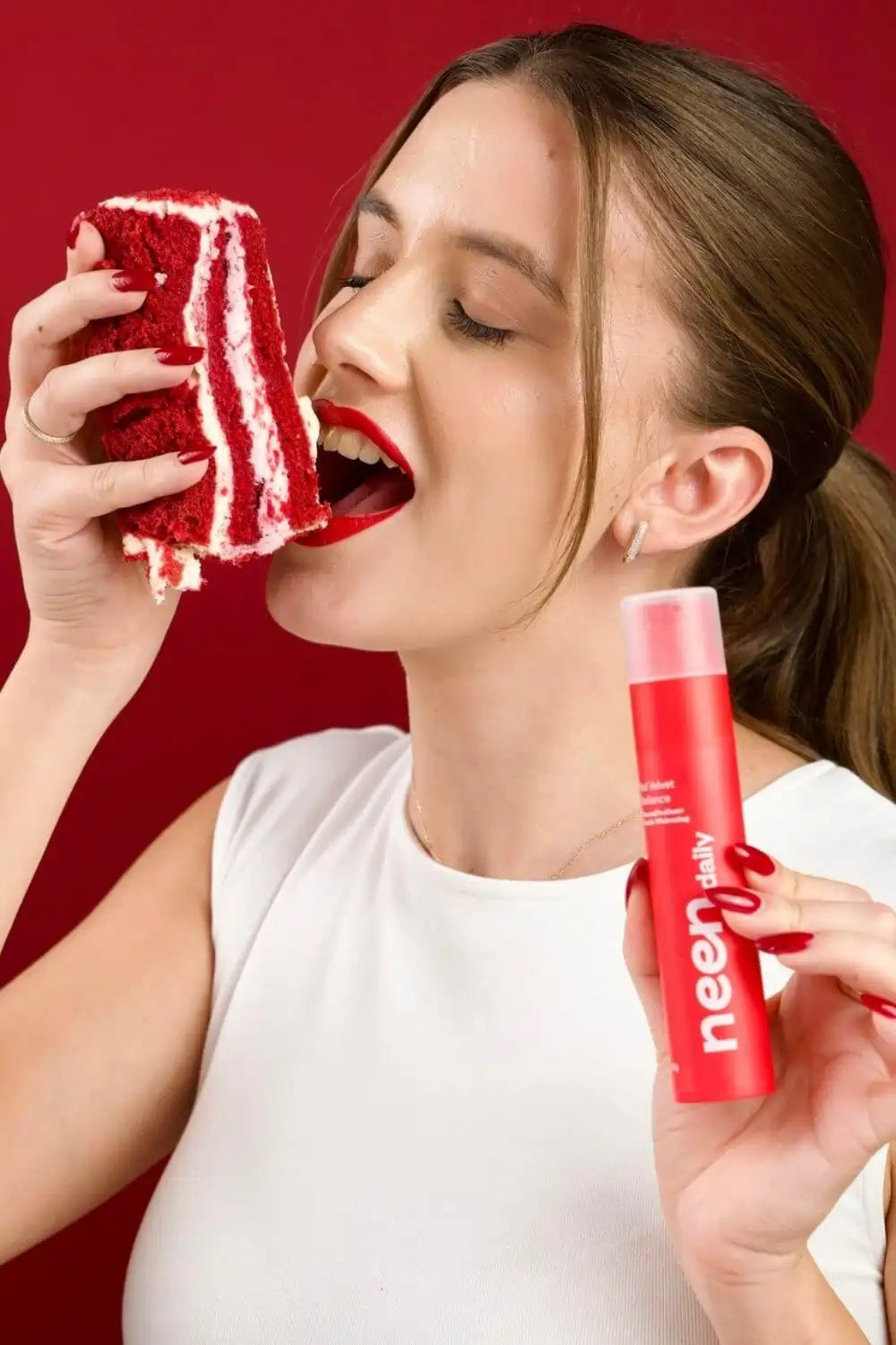 pasta de dinti neen daily red velvet radiance cu formula moderna pentru albire delicata si protectie dentara